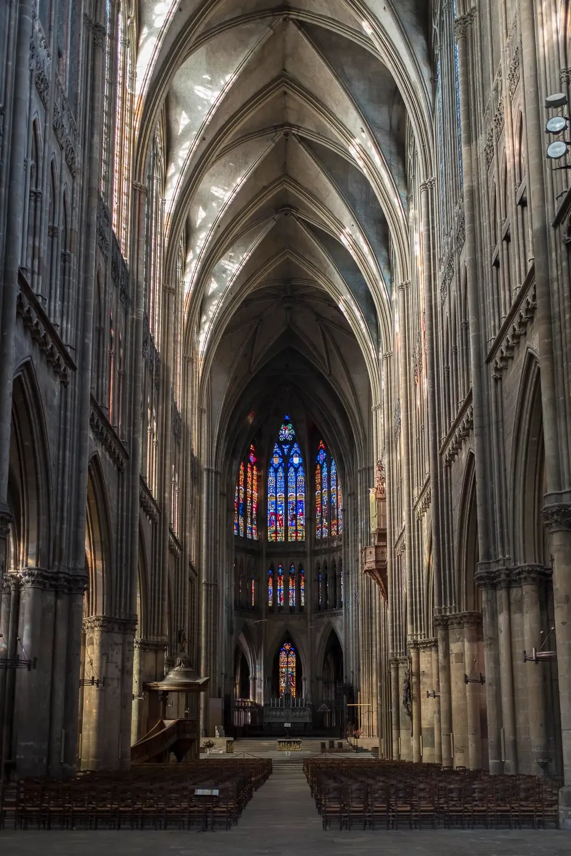 Vue intérieure de la cathédrale de Metz