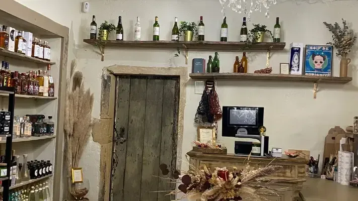 Intérieur de la boutique soif de curiosité