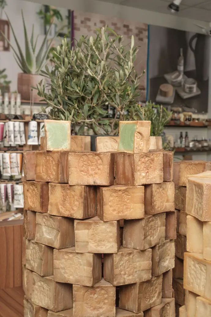 Intérieur de la boutique Laurier d&#39;Alep à Metz