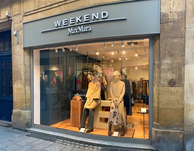 Devanture de la boutique Weekend MaxMara à Metz