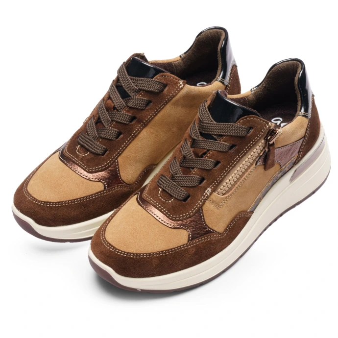 Paires de baskets de la marque Ara shoes