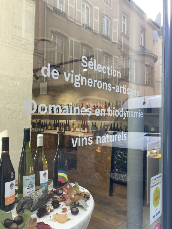 Vitrine de la boutique le sideral à Metz