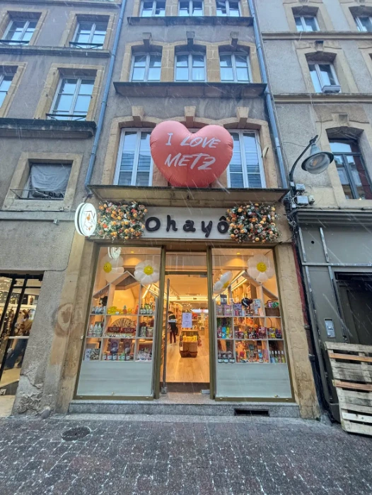 Vitrine de la boutique Ohayô rue du Palais à Metz