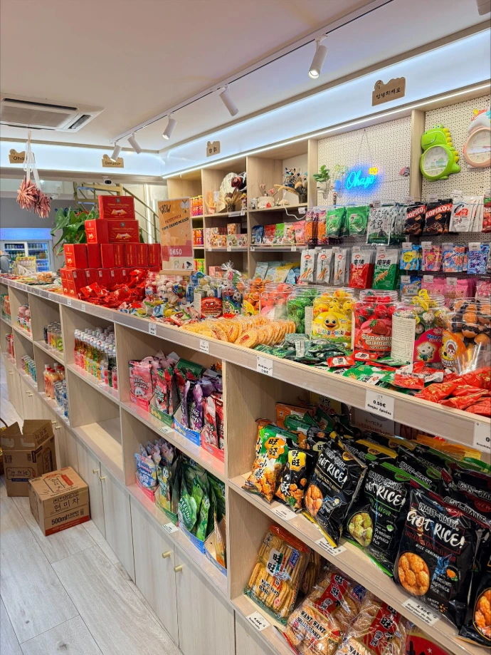 Intérieur de la boutique Ohayô rue du Palais à Metz