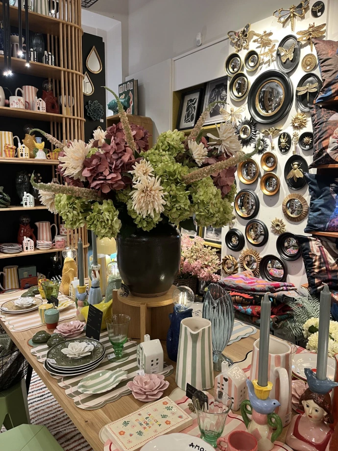 Intérieur de la boutique Chambre cinquante sept
