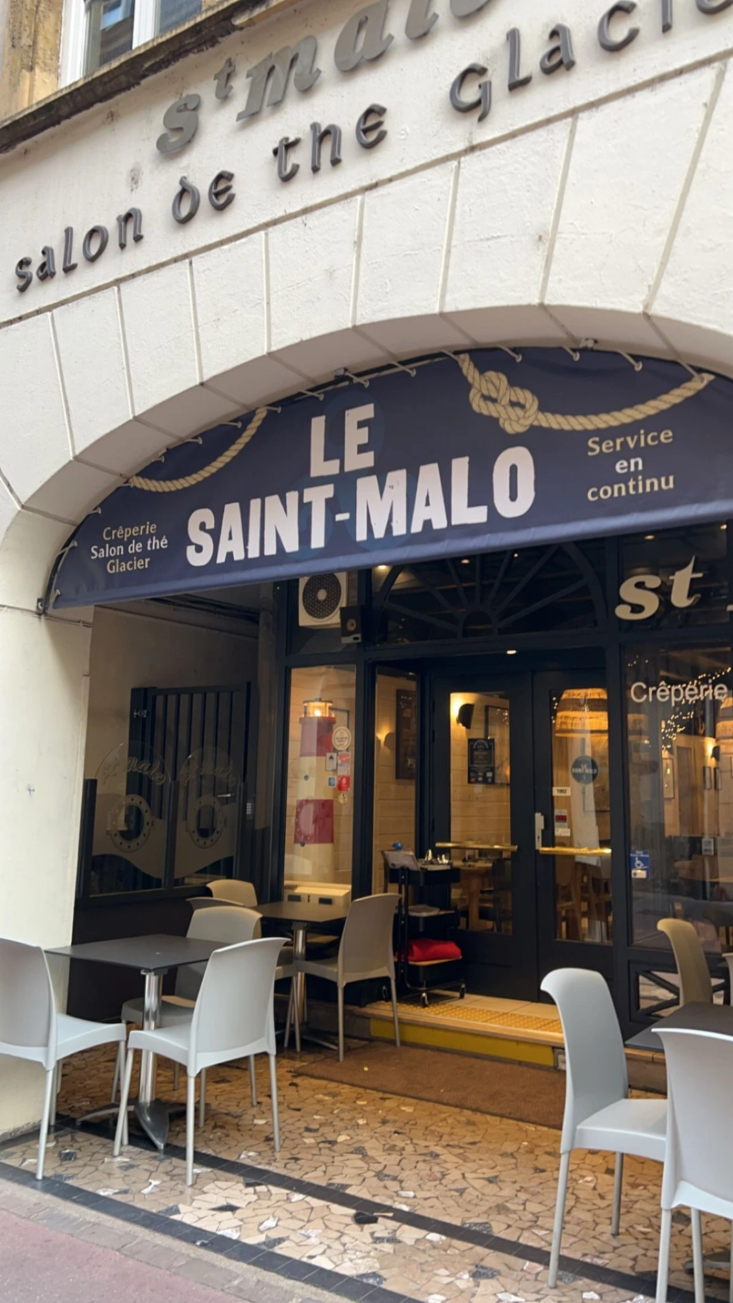 Devanture de la crêperie Saint Malo à Metz