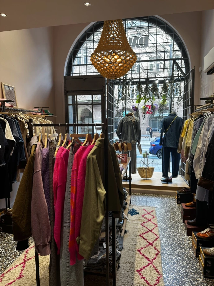 Intérieur de la boutique Dallas à Metz