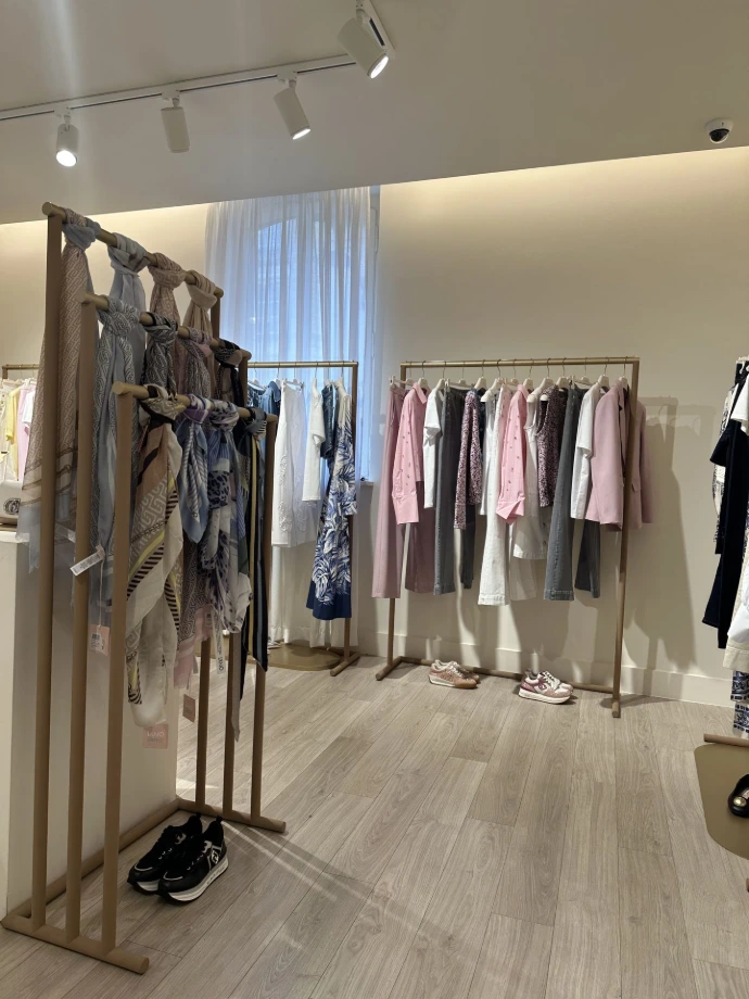 Intérieur de la boutique LIU JO à Metz