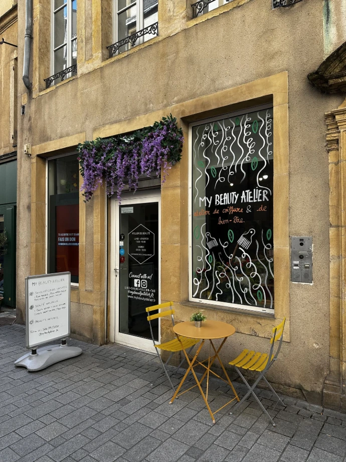 Devanture du salon de coiffure My Beauty Atelier