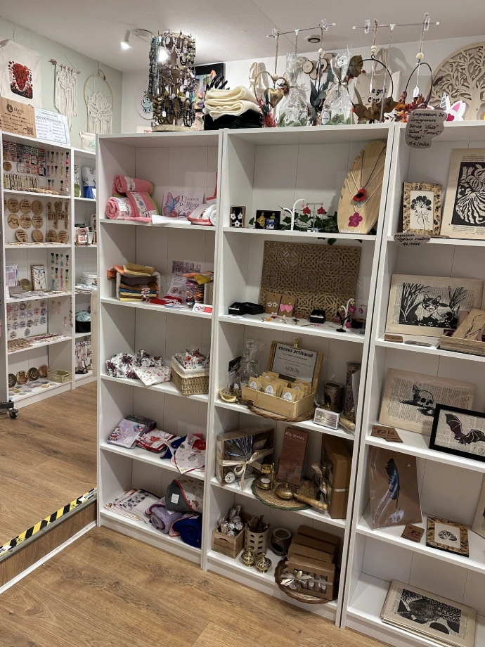 Intérieur de la boutique la Bande à Elyna