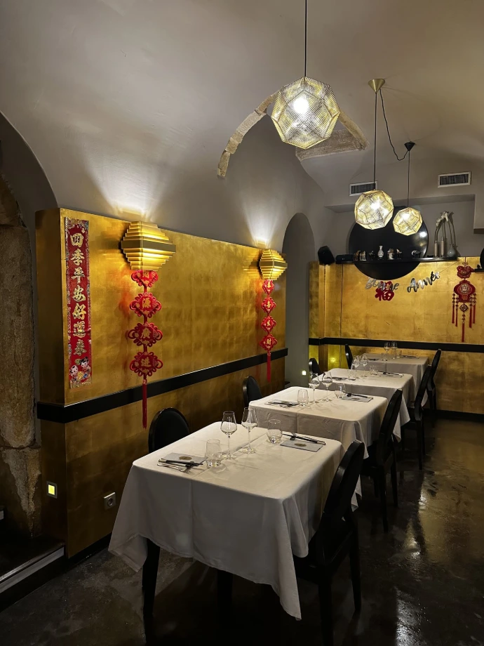 Intérieur du restaurant la Jonque d'Or à Metz