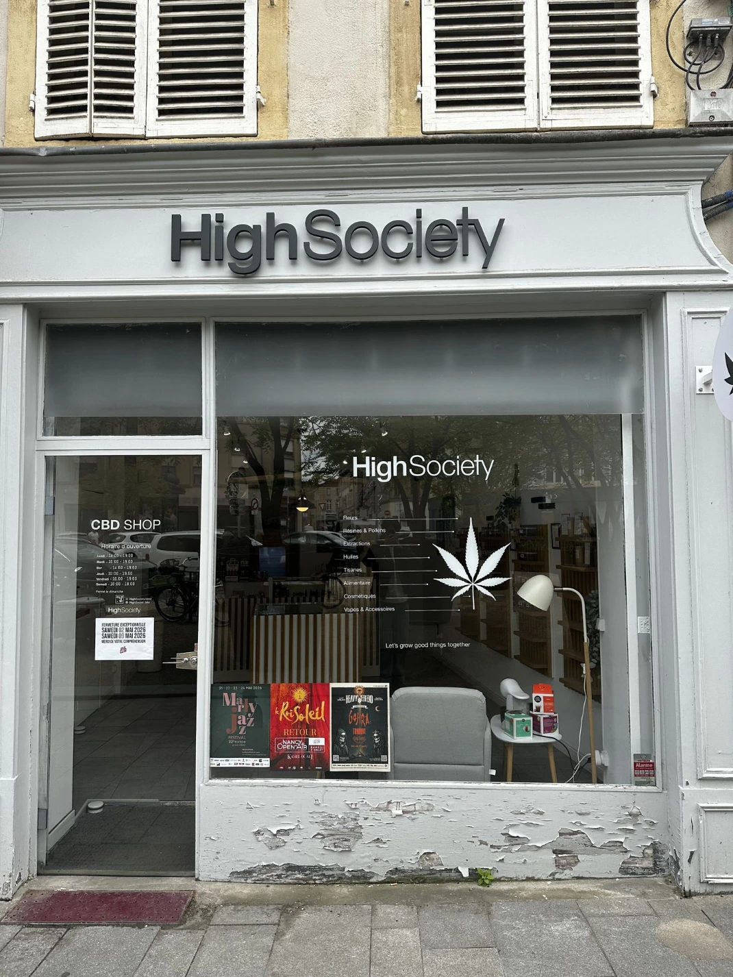 Devanture de la boutique High Society spécialiste CBD à Metz