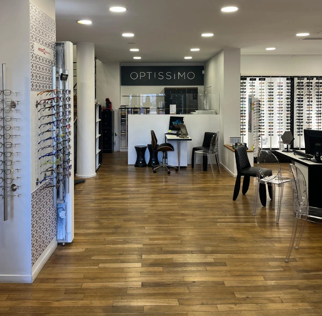 Vue Intérieure de la boutique Optissimo Place d'Armes à Metz