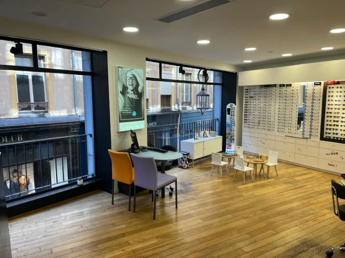 Vue Intérieure de la boutique Optissimo Place d'Armes à Metz