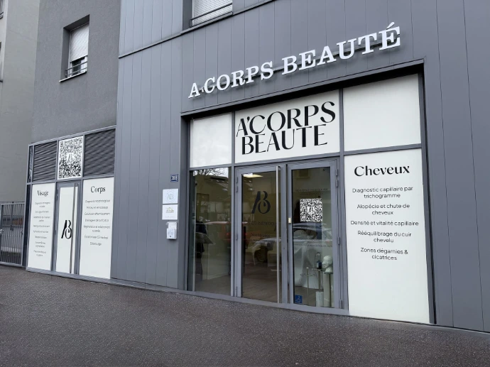 Devanture A'Corps Beauté située rue Lothaire à Metz